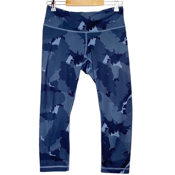lululemon athletica Pants - Lululemon Blue Cropped Camo Print Leggings